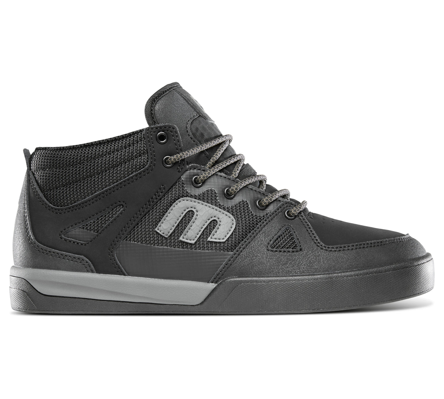 エトニーズ JOHANSSON PRO BLACK