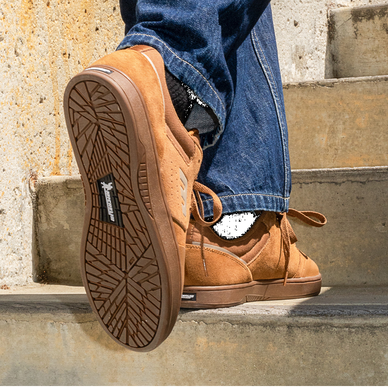 エトニーズ マラナMARANA BROWN GUM シューズ スニーカー 靴 MICHELIN ミシュラン
