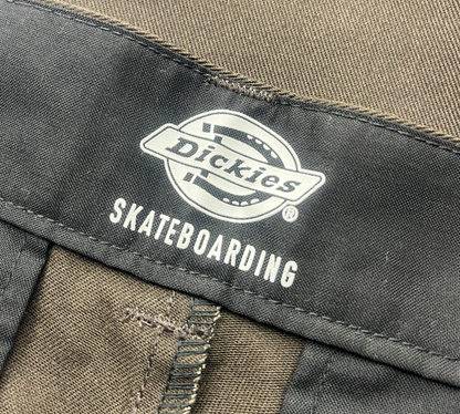 DICKIES ディッキーズ SKATEBOARDING REGULER FIT PANT DARK BROWN スケートボード パンツ チノパン