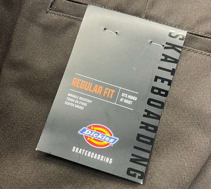 DICKIES ディッキーズ SKATEBOARDING REGULER FIT PANT DARK BROWN スケートボード パンツ チノパン