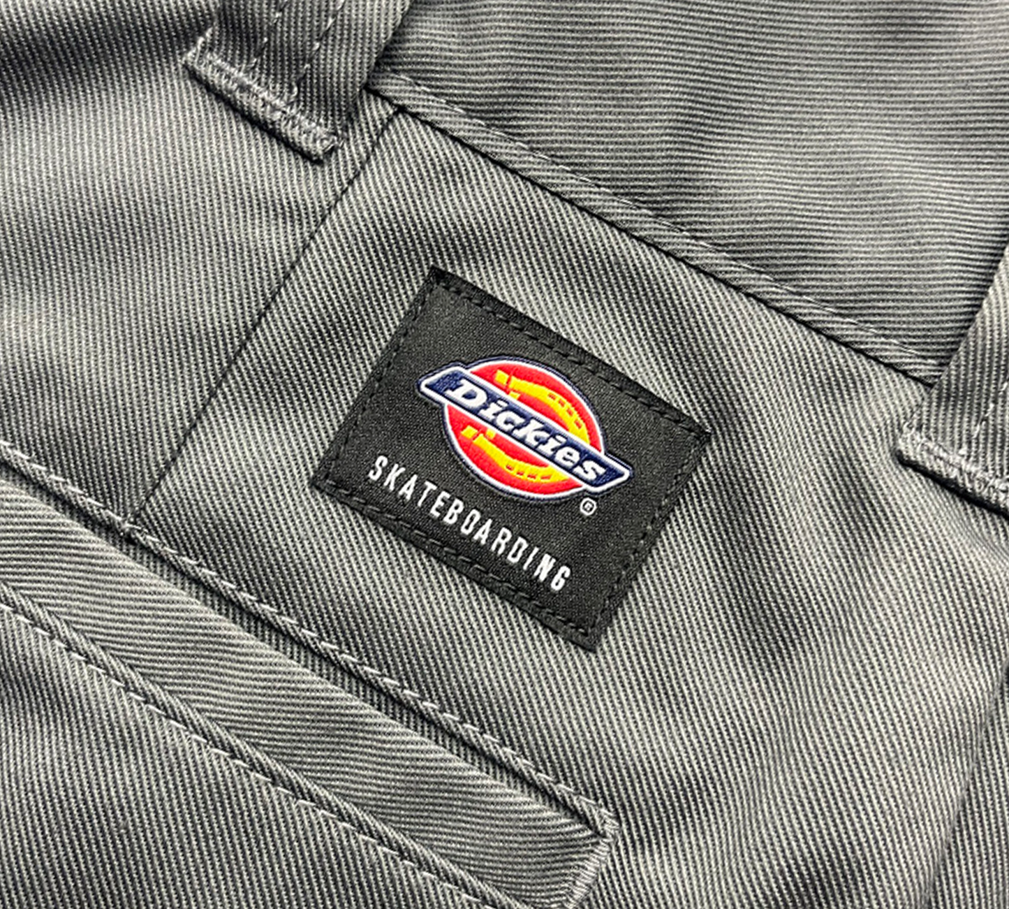 DICKIES ディッキーズ SKATEBOARDING SLIM FIT PANT CHARCOAL スケートボード パンツ チノパン