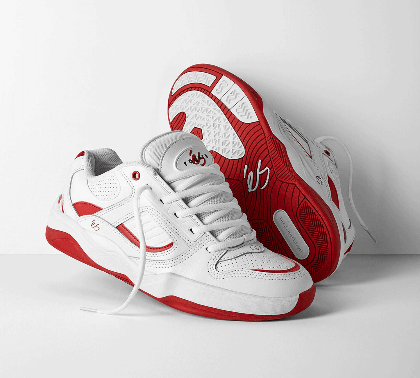 エス TJ ROGERS WHITE RED
